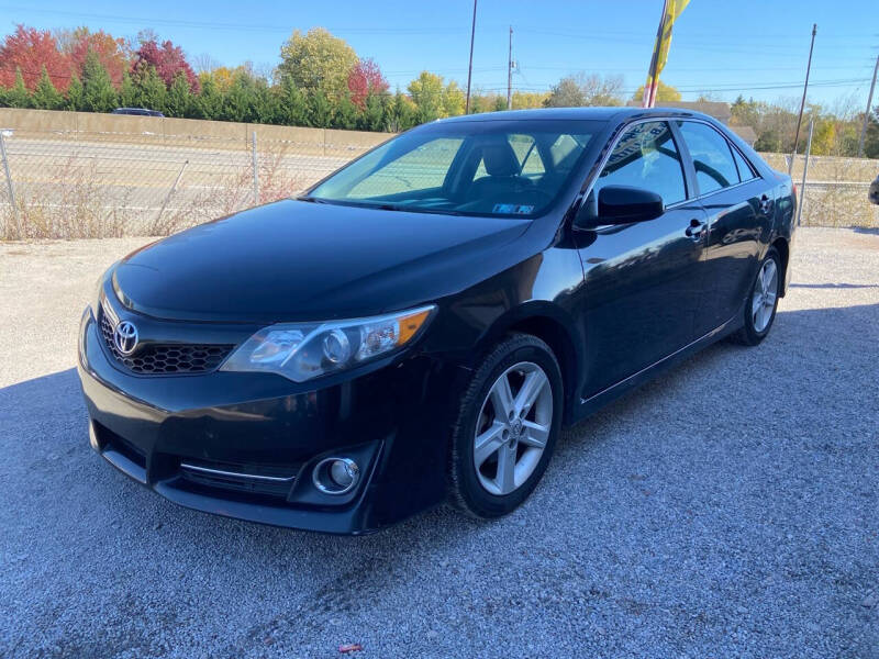 2014 Toyota Camry SE photo 3