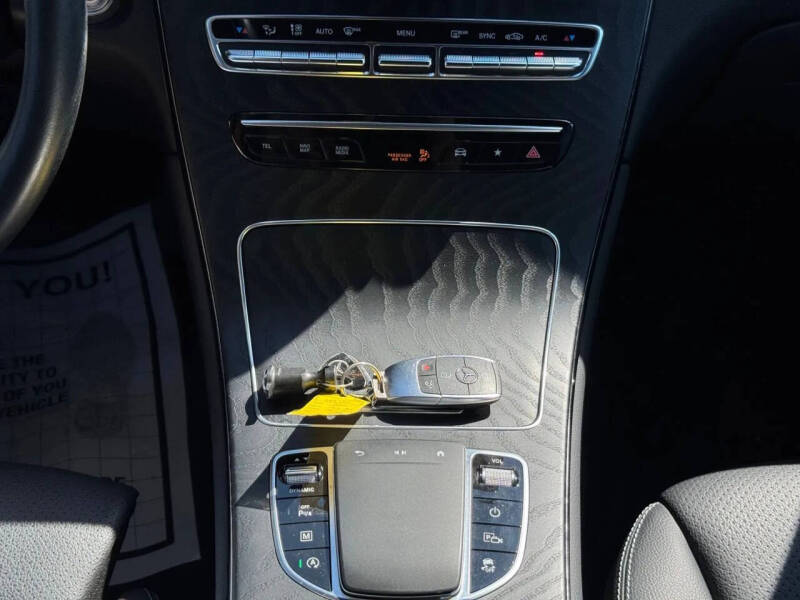 2022 Mercedes-Benz GLC GLC 300