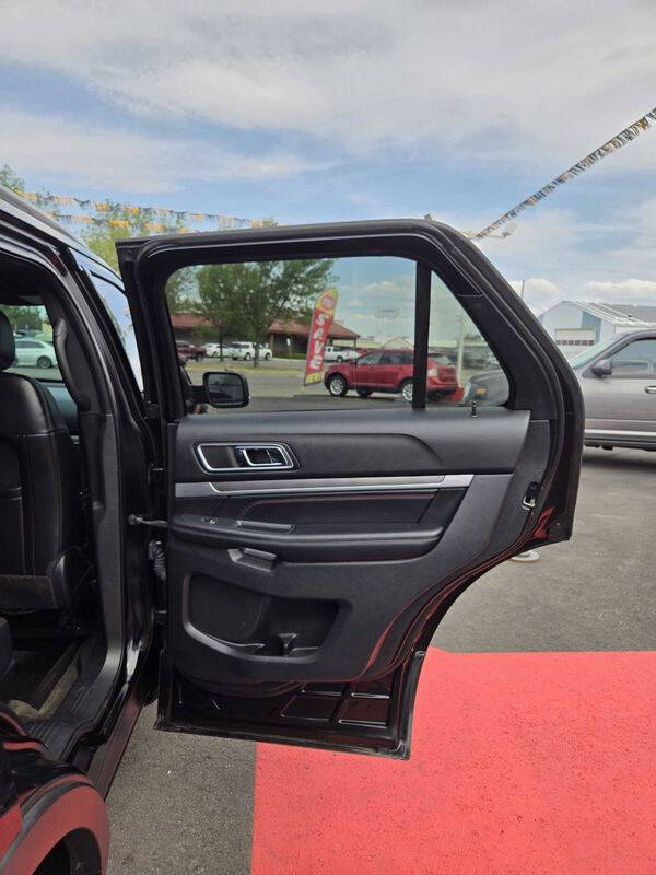2017 Ford Explorer Sport