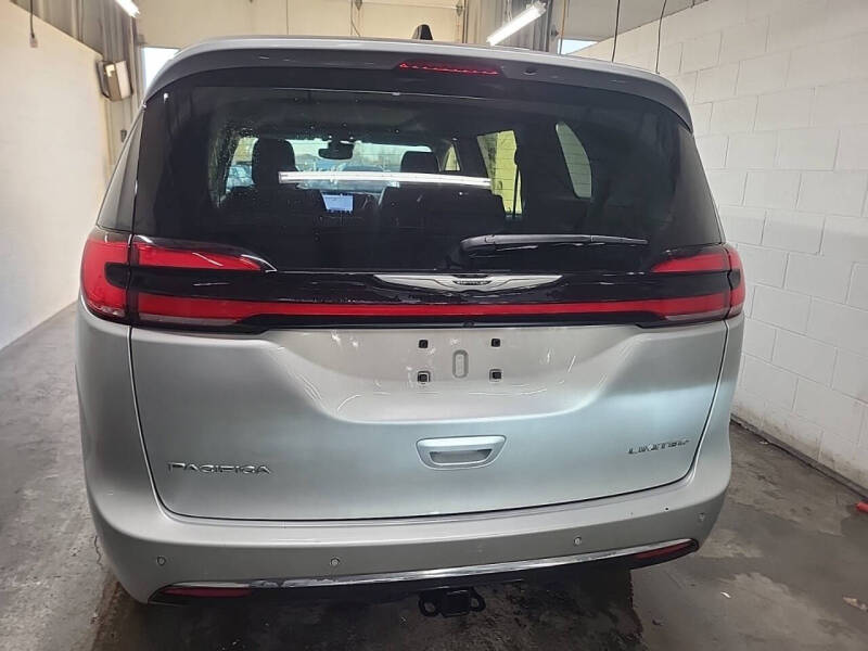 2024 Chrysler Pacifica Limited
