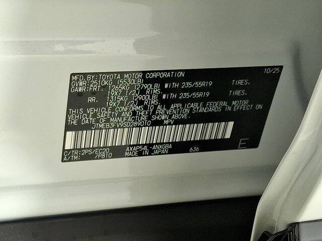 2025 Toyota RAV4 Plug-in Hybrid XSE