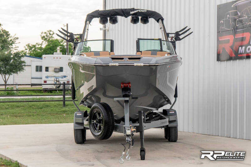 2025 MasterCraft X22