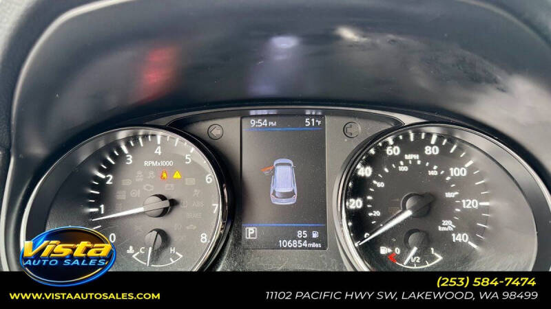 2018 Nissan Rogue SV