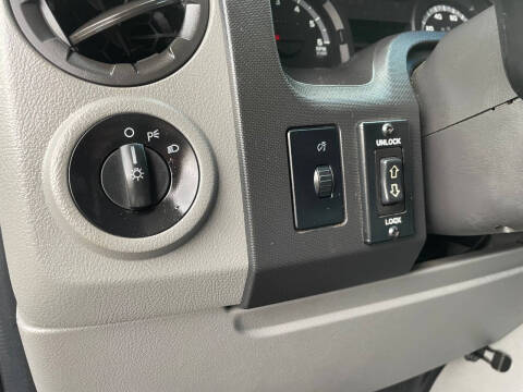 2014 Ford E-Series E-350 SD