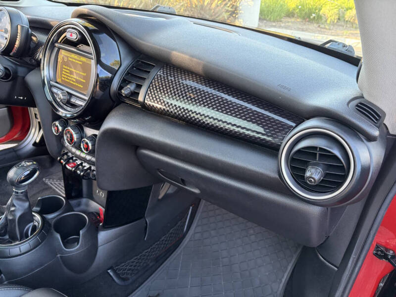 2015 MINI Hardtop 2 Door Cooper S
