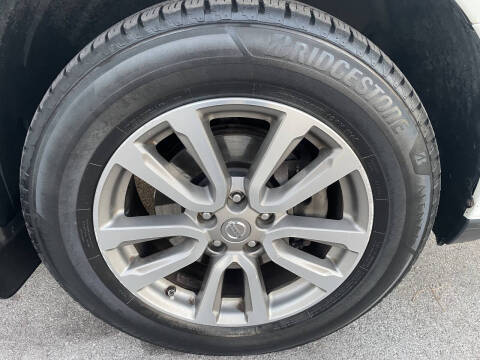 2016 Nissan Pathfinder SV