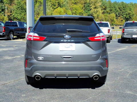 2023 Ford Edge Titanium