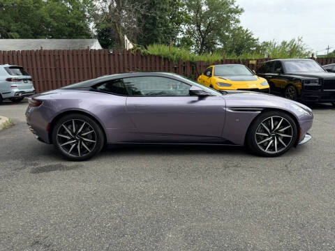 2017 Aston Martin DB11