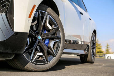 2025 BMW iX xDrive50