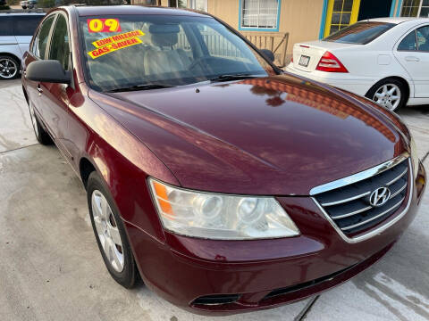 2009 Hyundai Sonata for sale at 1 NATION AUTO GROUP in Vista CA