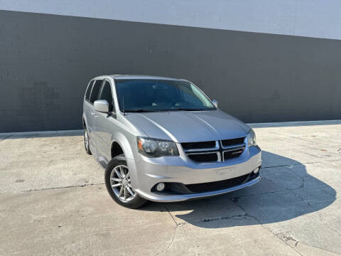2014 Dodge Grand Caravan R/T