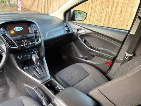 2017 Ford Focus SEL