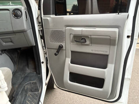 2012 Ford E-Series E-150