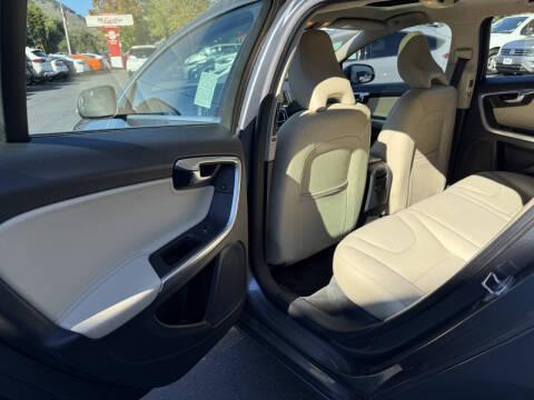 2017 Volvo V60 T5 Premier