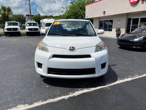 2010 Scion xD