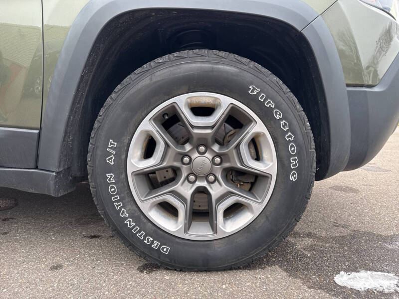 2019 Jeep Cherokee Trailhawk