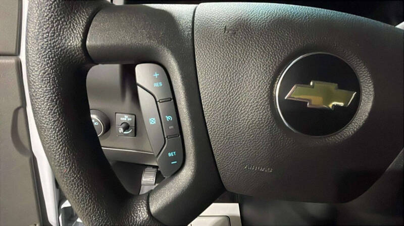 2024 Chevrolet Express 2500