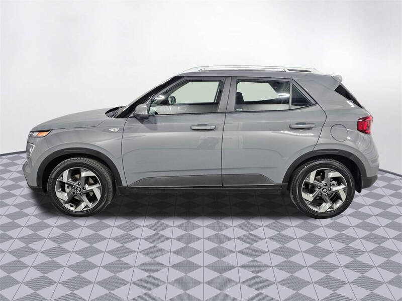 2022 Hyundai Venue SEL