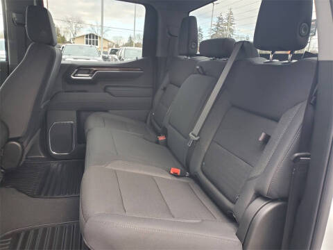 2026 GMC Sierra 1500 Elevation Standard