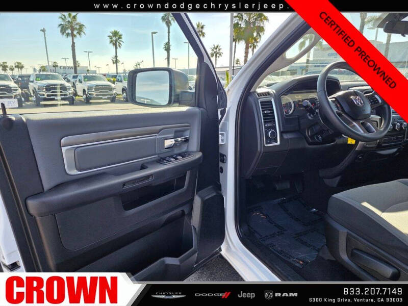 2024 RAM 1500 Classic SLT