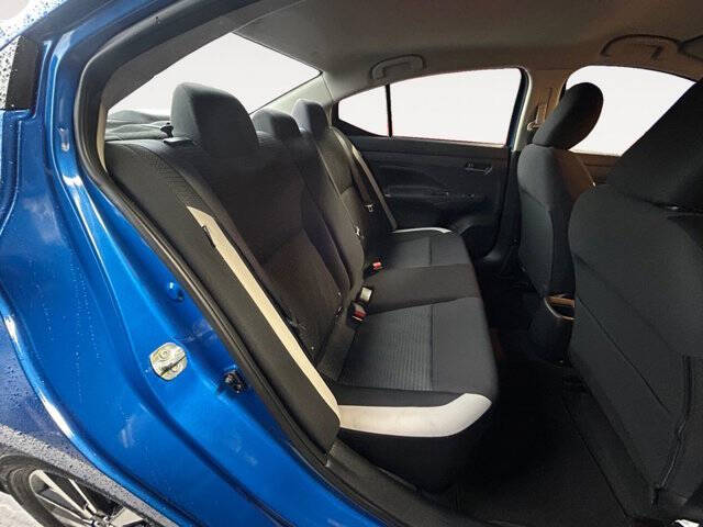 2022 Nissan Versa SV