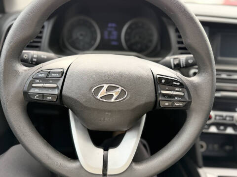 2020 Hyundai Elantra SE