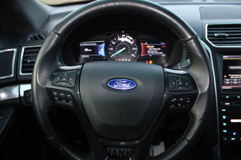 2016 Ford Explorer Sport