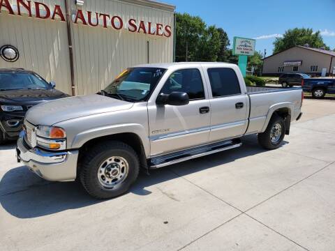 2004 GMC Sierra 2500 for sale at De Anda Auto Sales in Storm Lake IA