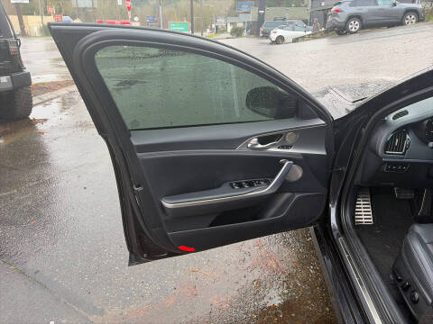 2019 Kia Stinger GT1