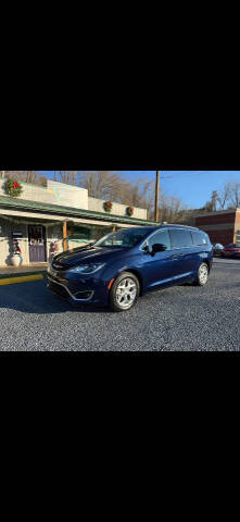 2017 Chrysler Pacifica Touring-L