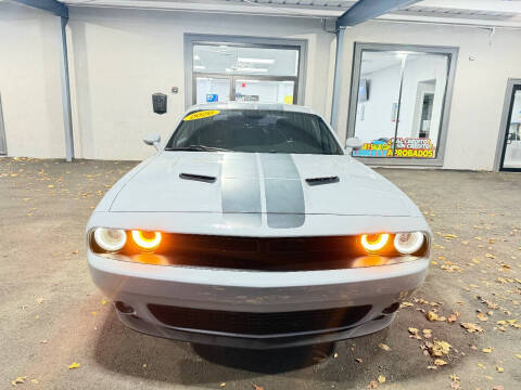 2020 Dodge Challenger SXT