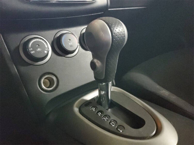 2011 Nissan Rogue S Krom