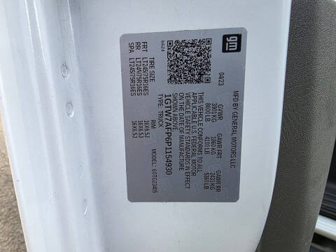 2023 GMC Savana 2500