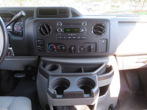 2014 Ford E-Series E-350 SD XLT