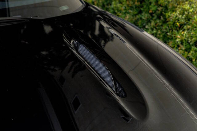 2025 Aston Martin DBX 707