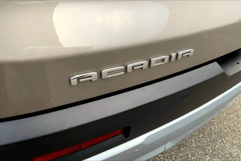 2023 GMC Acadia SLE