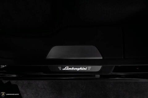 2024 Lamborghini Urus S