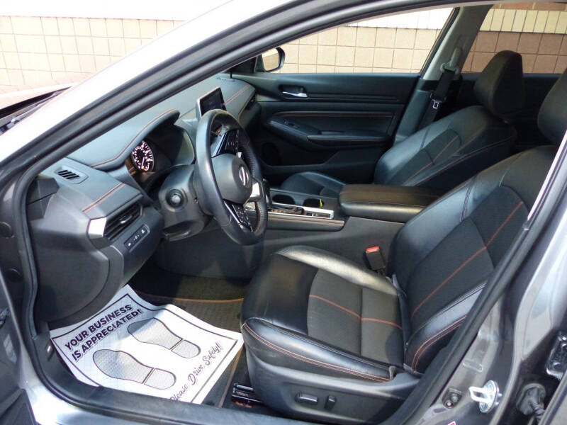 2020 Nissan Altima 2.5 SR