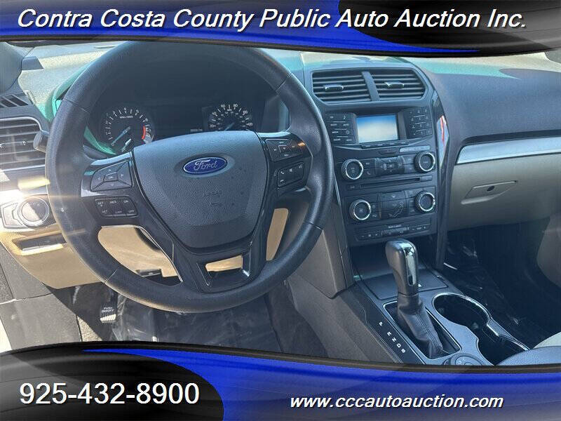 2016 Ford Explorer