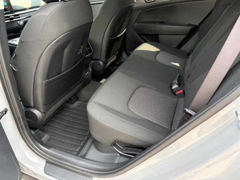 2026 Kia Sportage Hybrid S