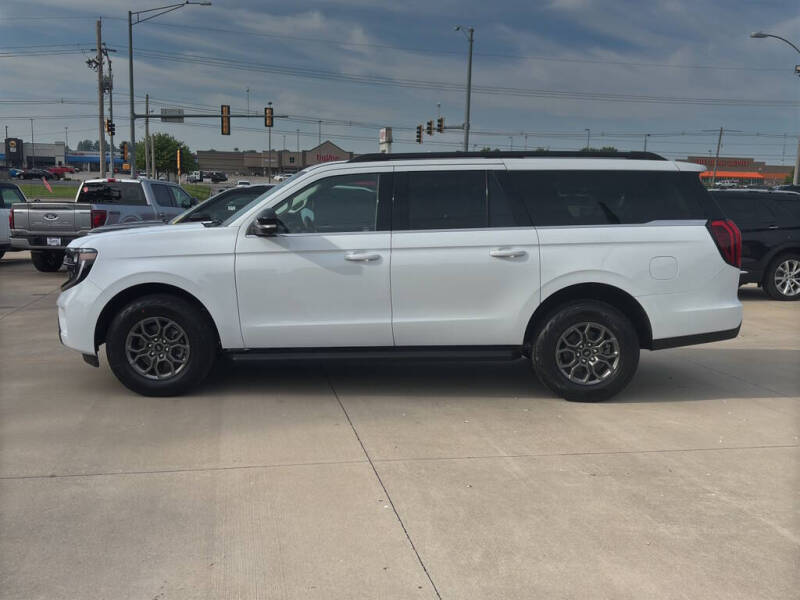 2026 Ford Expedition MAX Active