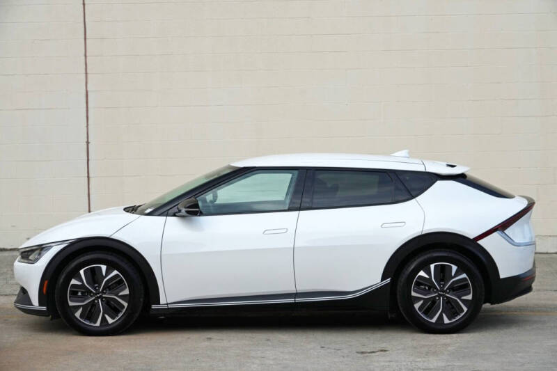 2024 Kia EV6 Light