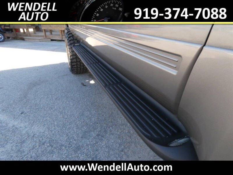 2004 Ford Excursion Eddie Bauer