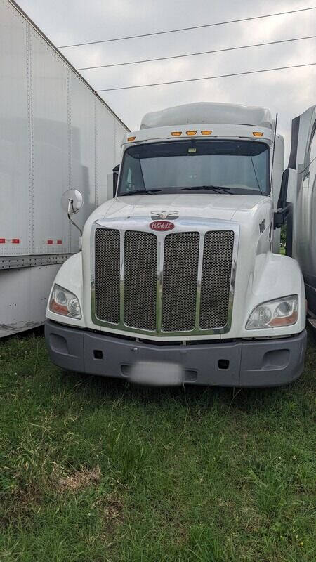 2015 Peterbilt 579 T/A Sleeper (Non-Run)