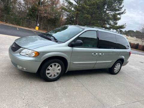 2004 Chrysler Town and Country for sale at Dalia Motors LLC in Winder GA