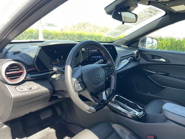 2025 Chevrolet Trax RS