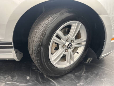 2013 Ford Mustang V6