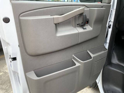 2025 Chevrolet Express 2500