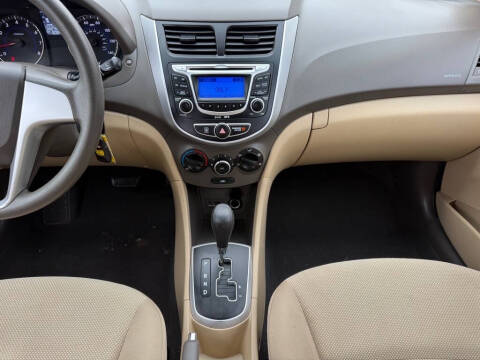 2013 Hyundai Accent GLS