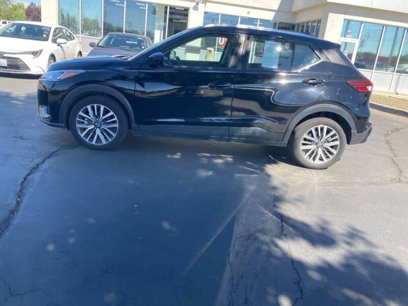 2024 Nissan Kicks SV